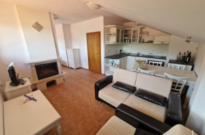 Eastern studio with fireplace and low maintenance fee for sale in Bansko
