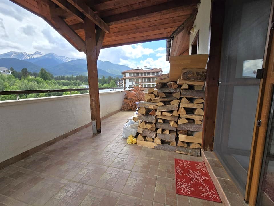 A unique two bedroom apartment with a frontal view of Todorka for sale in Bansko