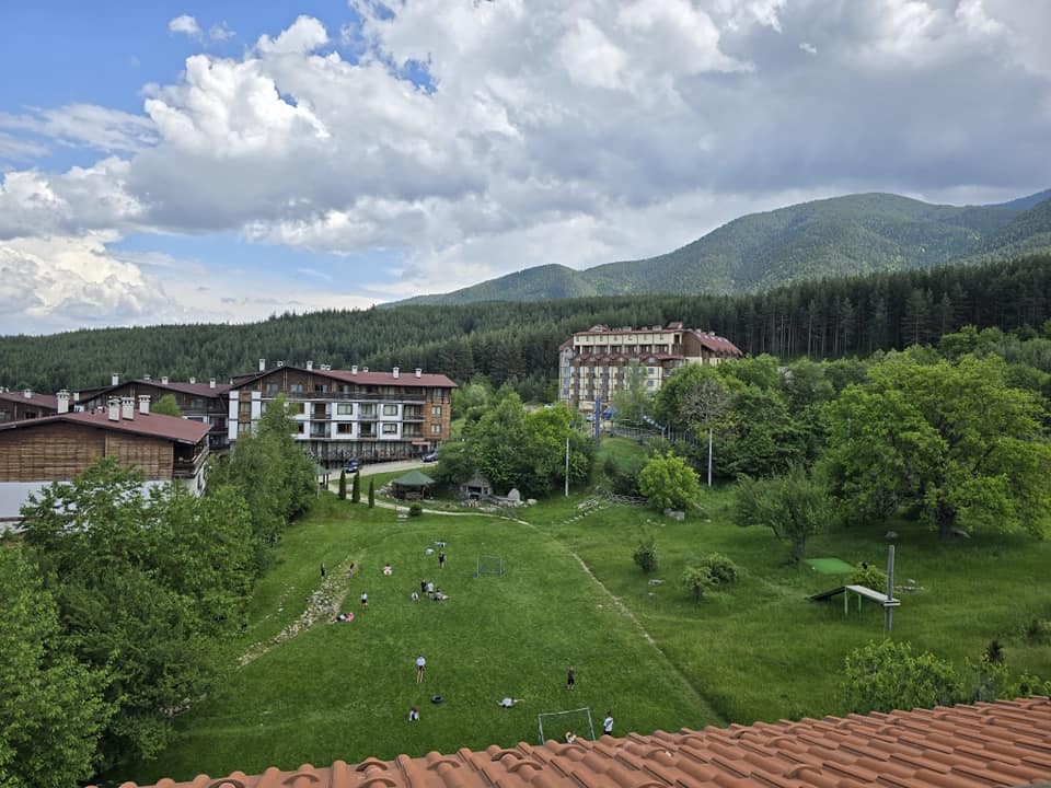 A unique two bedroom apartment with a frontal view of Todorka for sale in Bansko