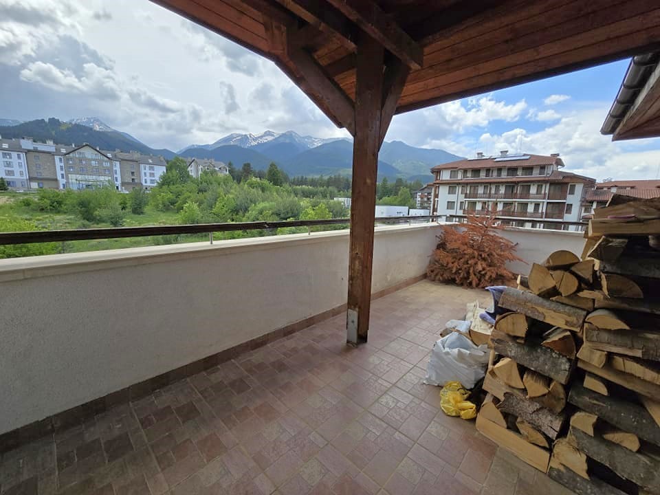 A unique two bedroom apartment with a frontal view of Todorka for sale in Bansko