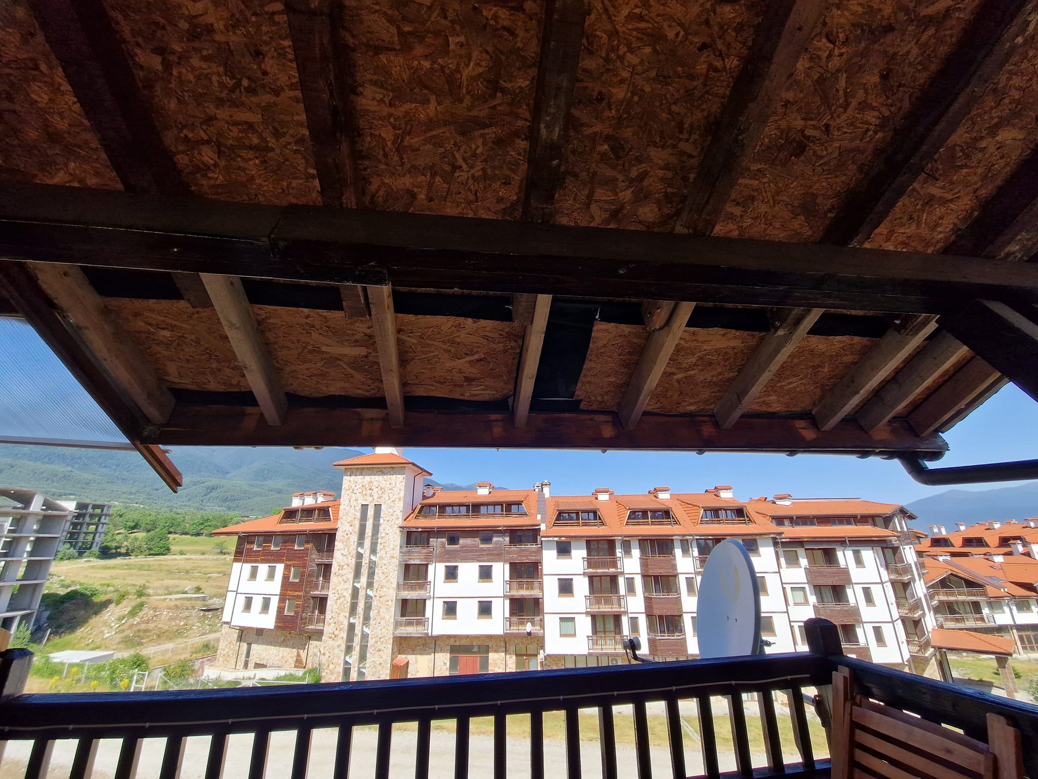 Energy-efficient apartment for sale with a view of the Pirin Mountains