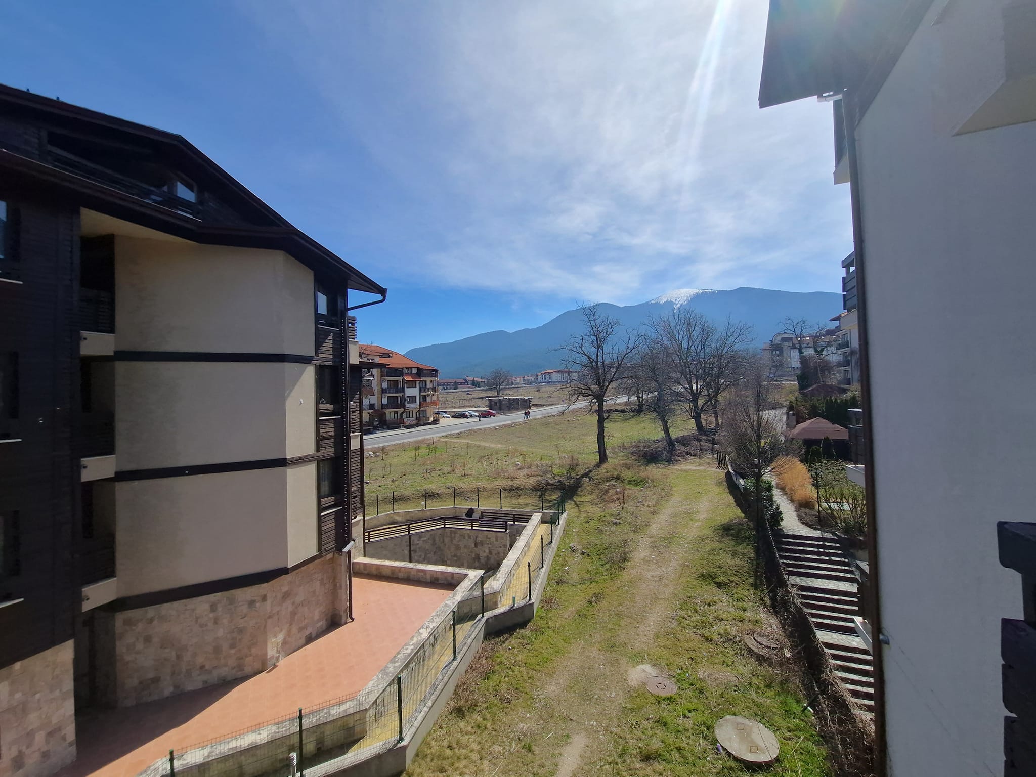 One bedroom apartment next to the ski lift in Mountain Paradise by Walnut trees