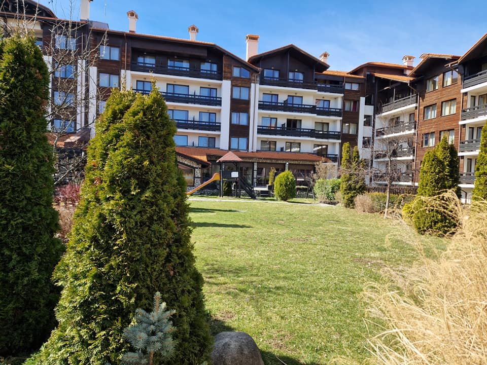 Bansko: Furnished one bedroom apartment with a south-facing terrace near the ski lift