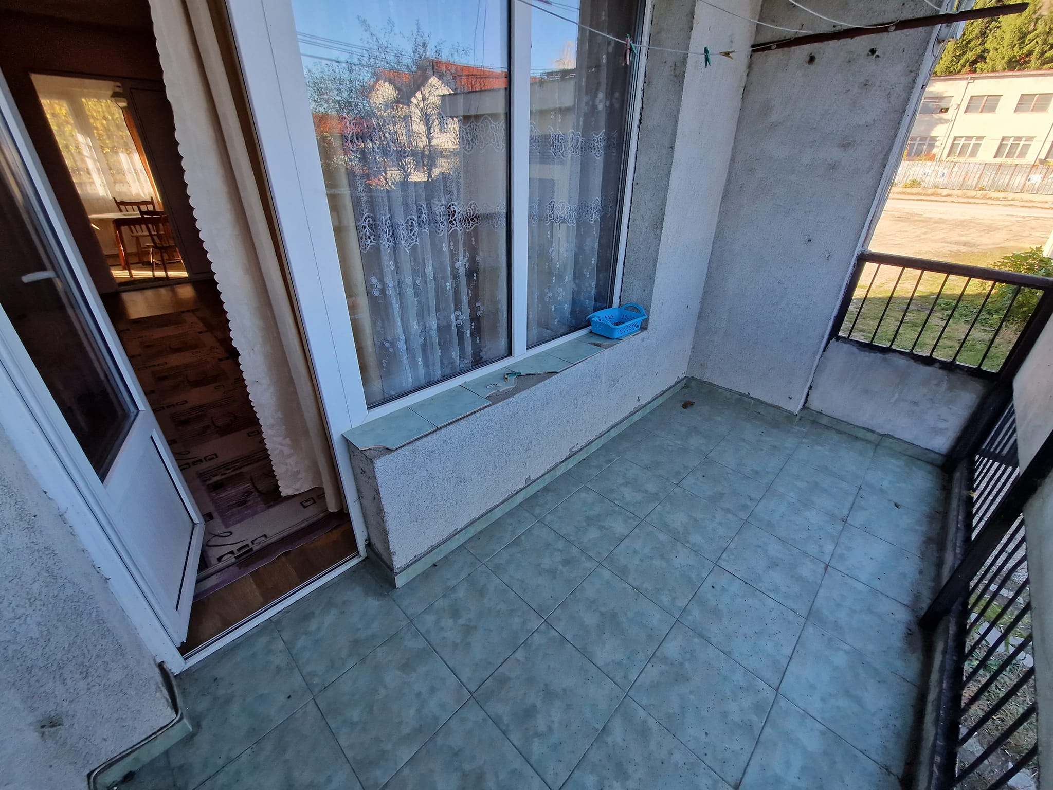 For sale in Razlog: Spacious multi-room apartment with two terraces