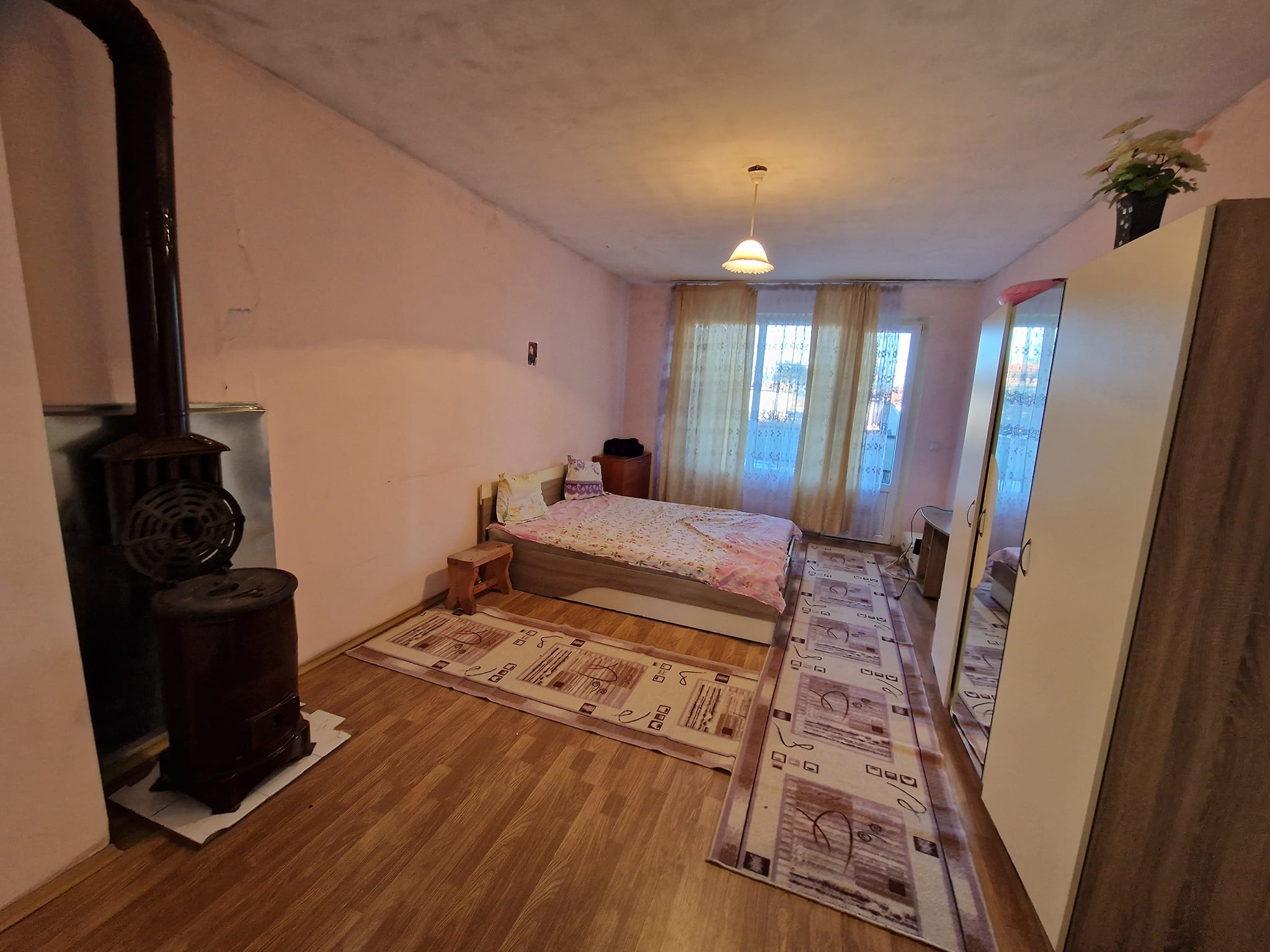 For sale in Razlog: Spacious multi-room apartment with two terraces