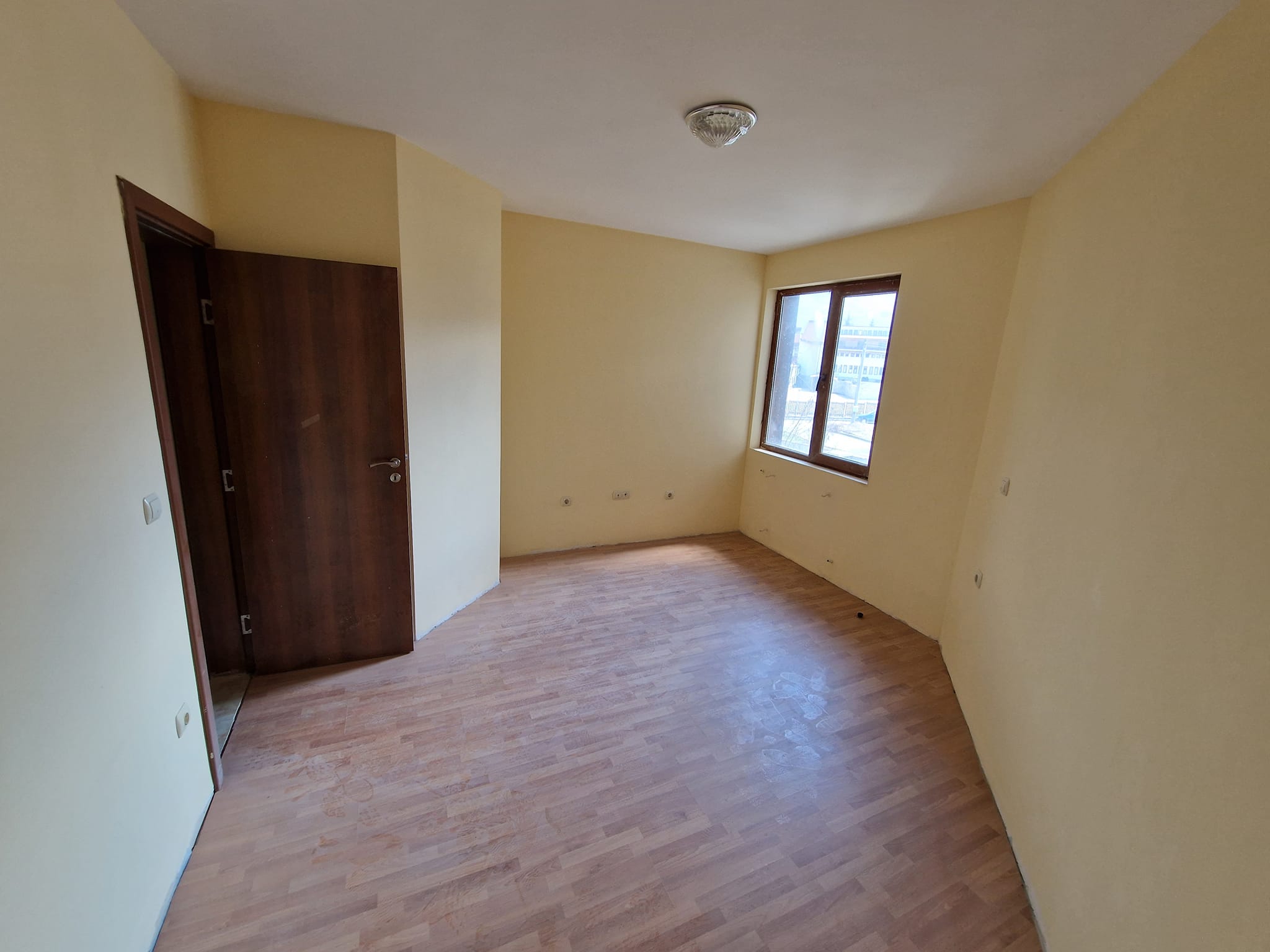 One bedroom maisonette for sale with low maintenance fee in Bansko next to the ski lift