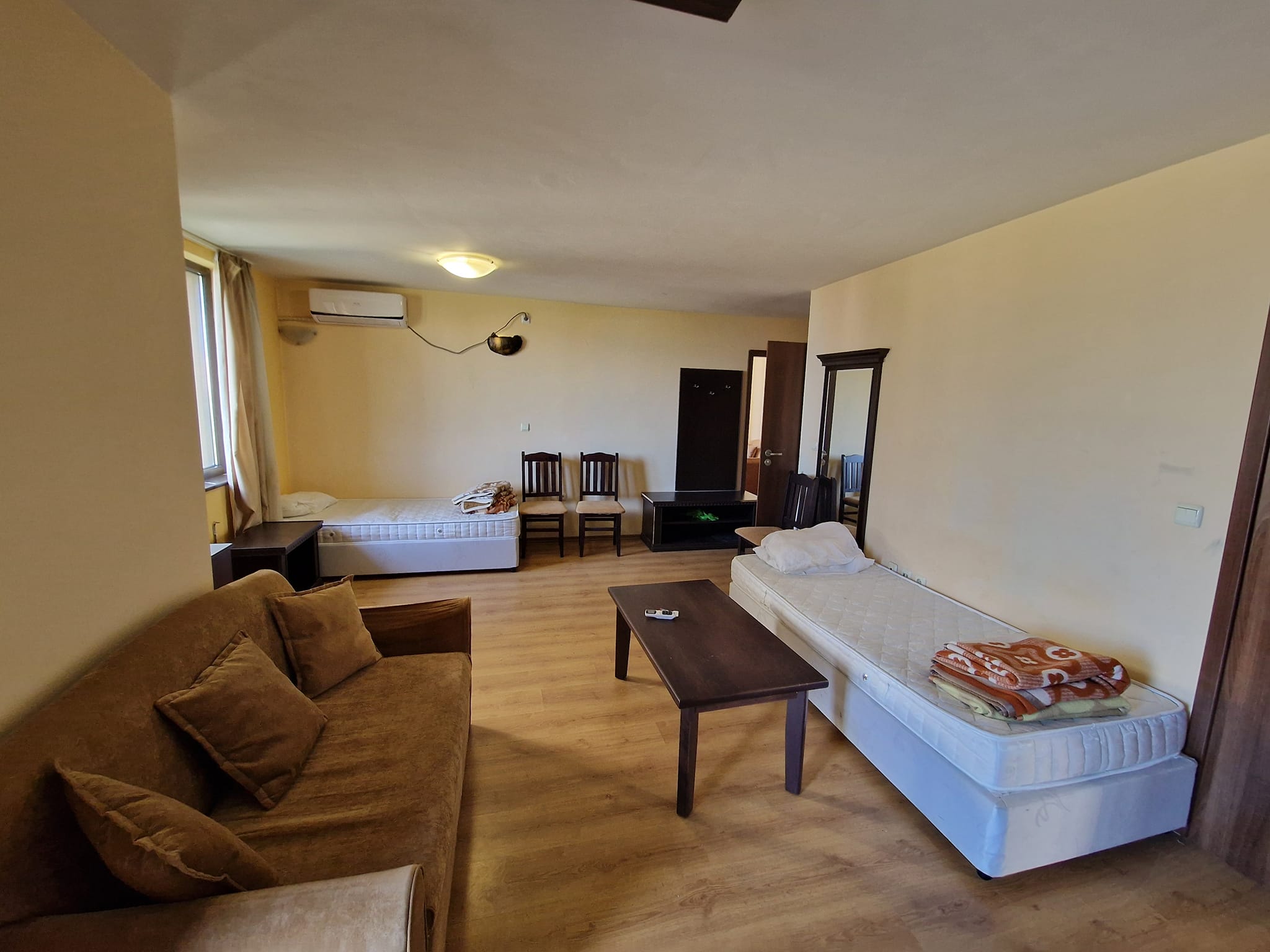 Spacious one bedroom apartment with two private entrances and Pirin view in Bansko