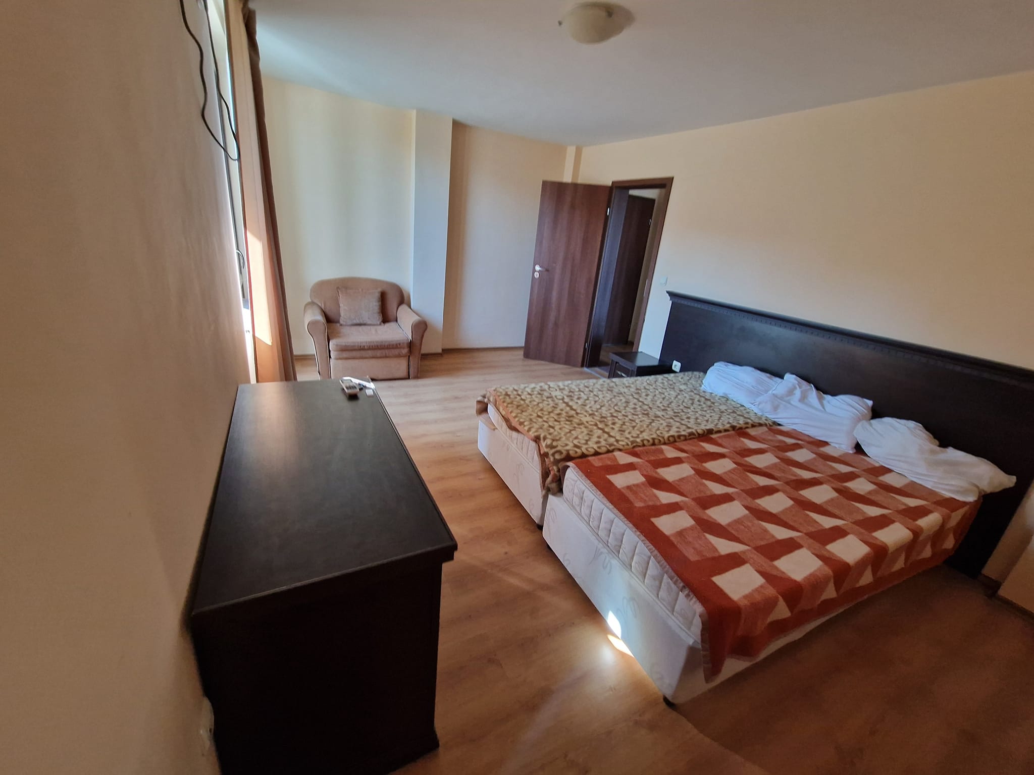 Spacious one bedroom apartment with two private entrances and Pirin view in Bansko