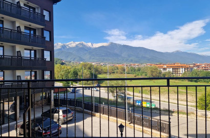 Spacious one bedroom apartment with two private entrances and Pirin view in Bansko