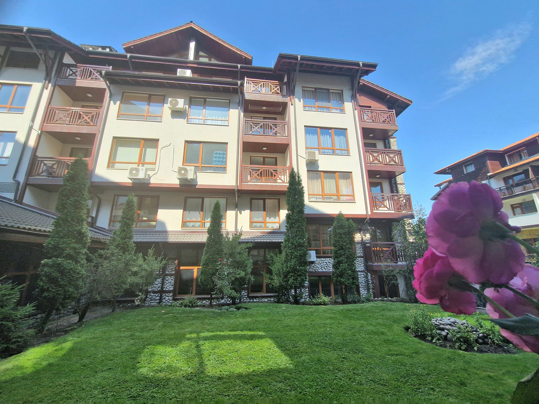 Furnished studio in a low-maintenance residential building in Bansko Ski Resort