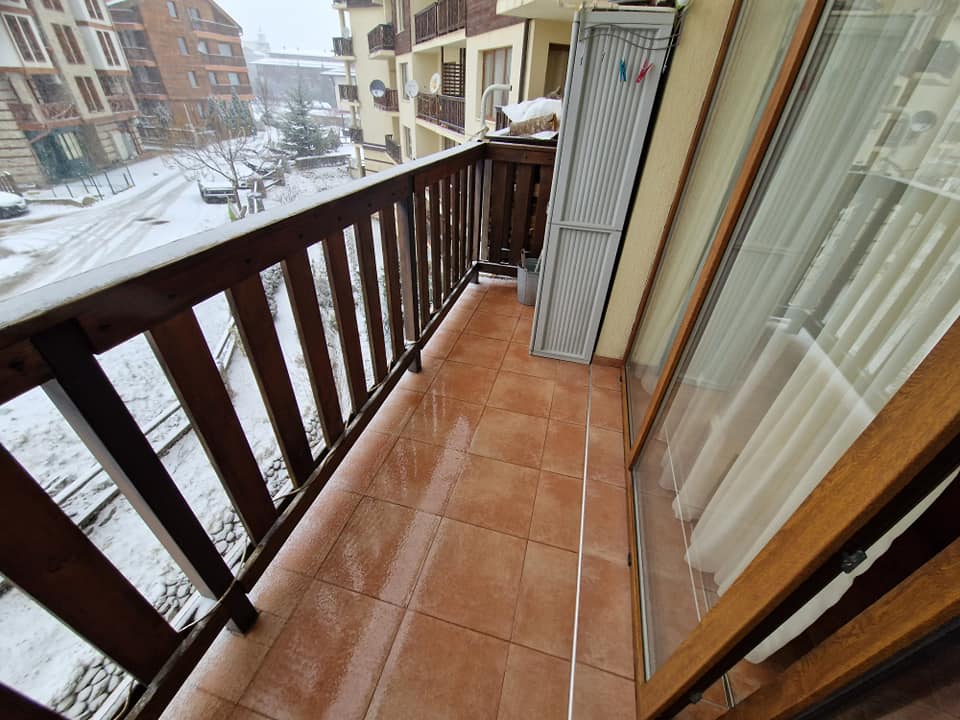 Southern studio with low maintenance fee for sale in Bansko