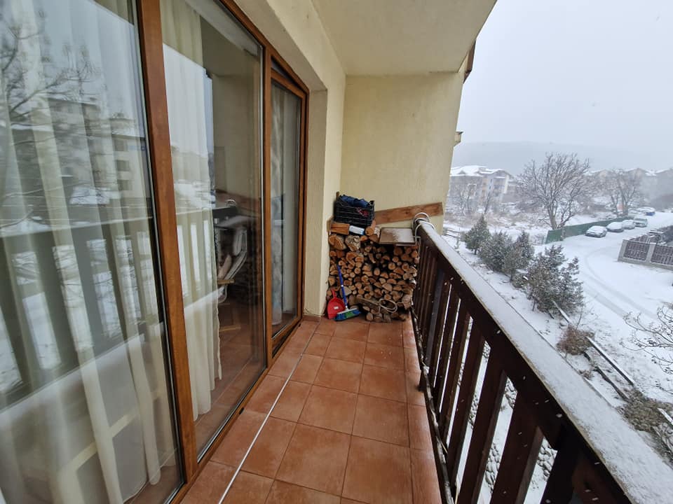 Southern studio with low maintenance fee for sale in Bansko