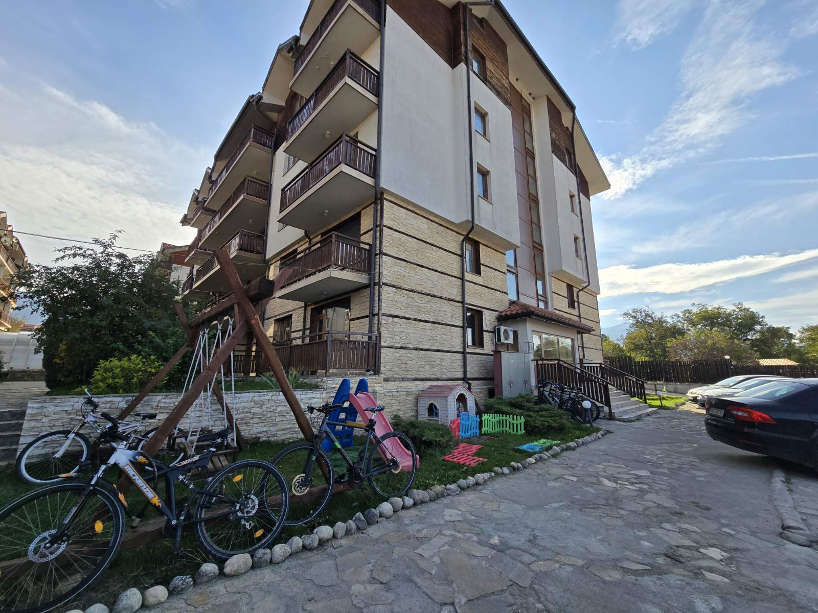 Furnished studio for sale with a view of the Pirin Mountain in Bansko