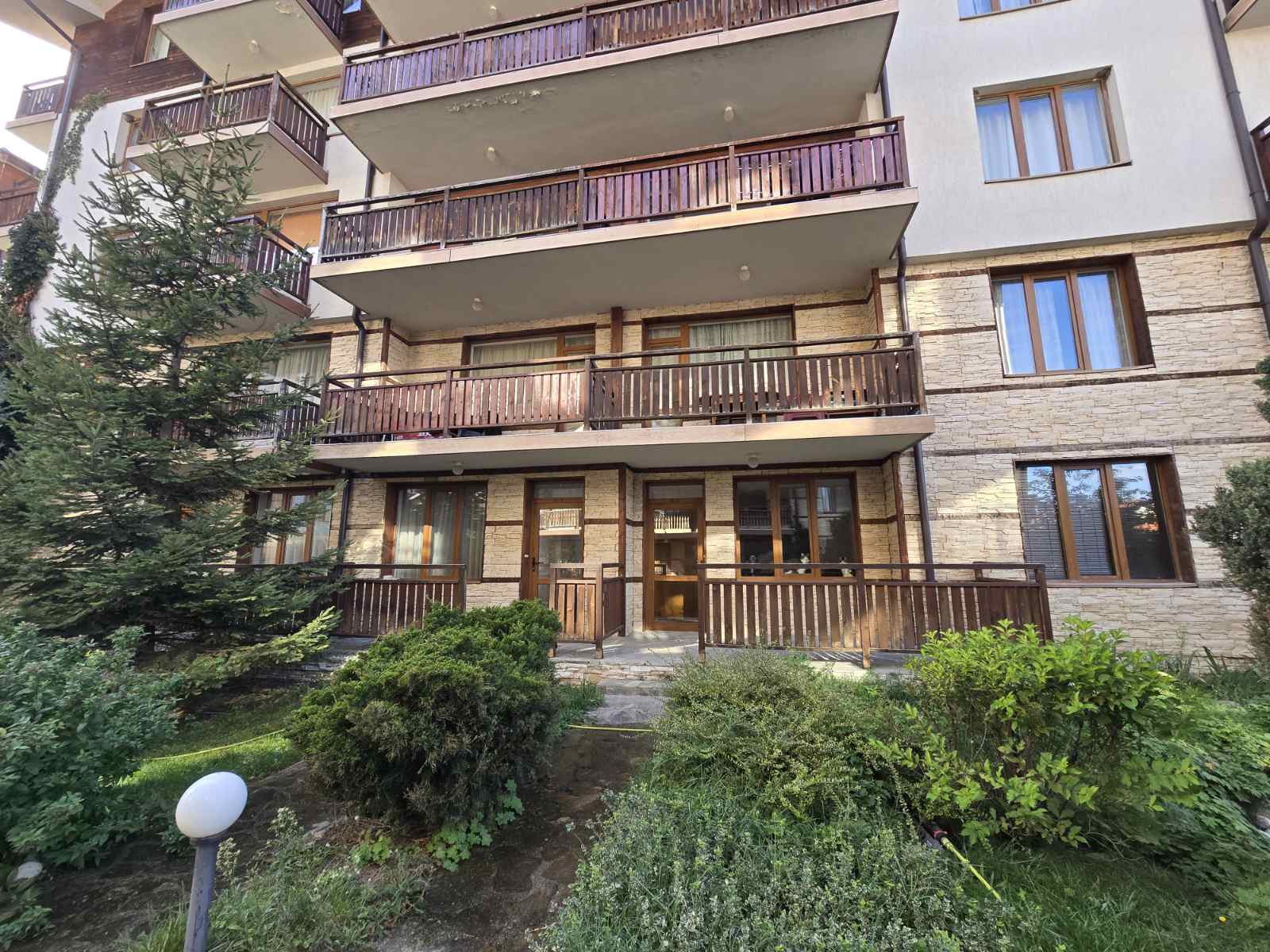 Furnished studio for sale with a view of the Pirin Mountain in Bansko