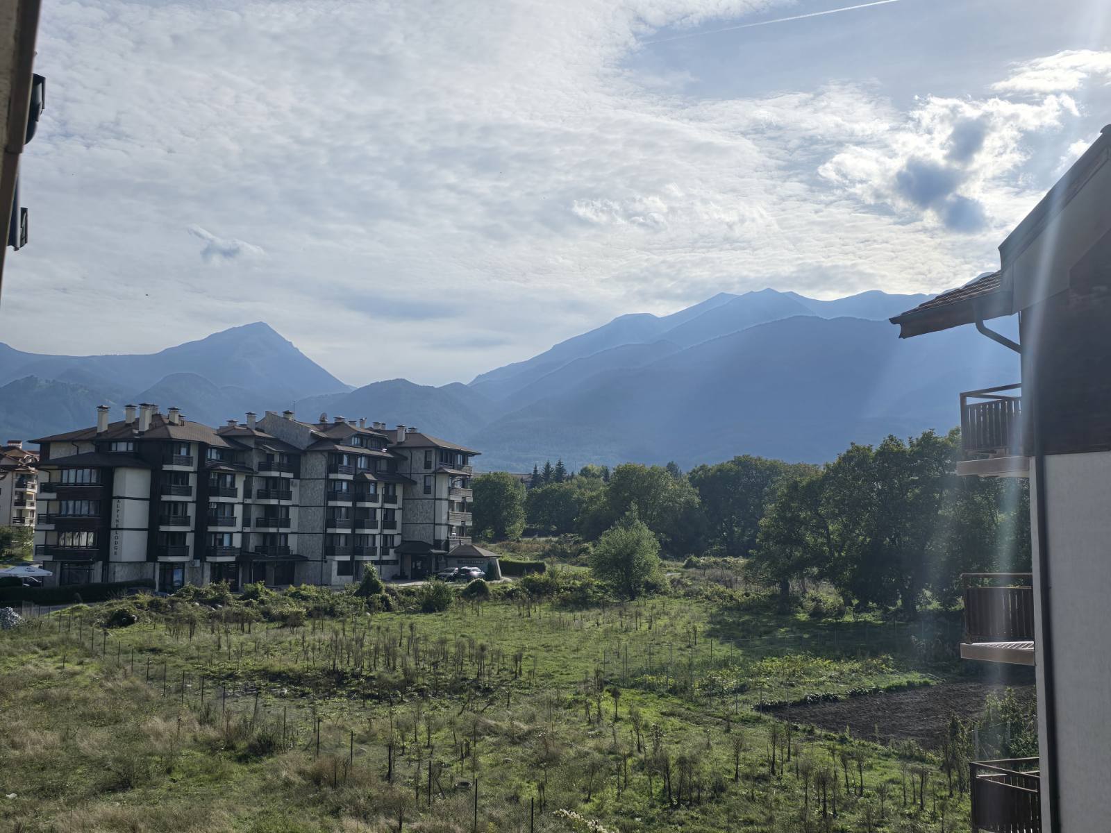 Furnished studio for sale with a view of the Pirin Mountain in Bansko