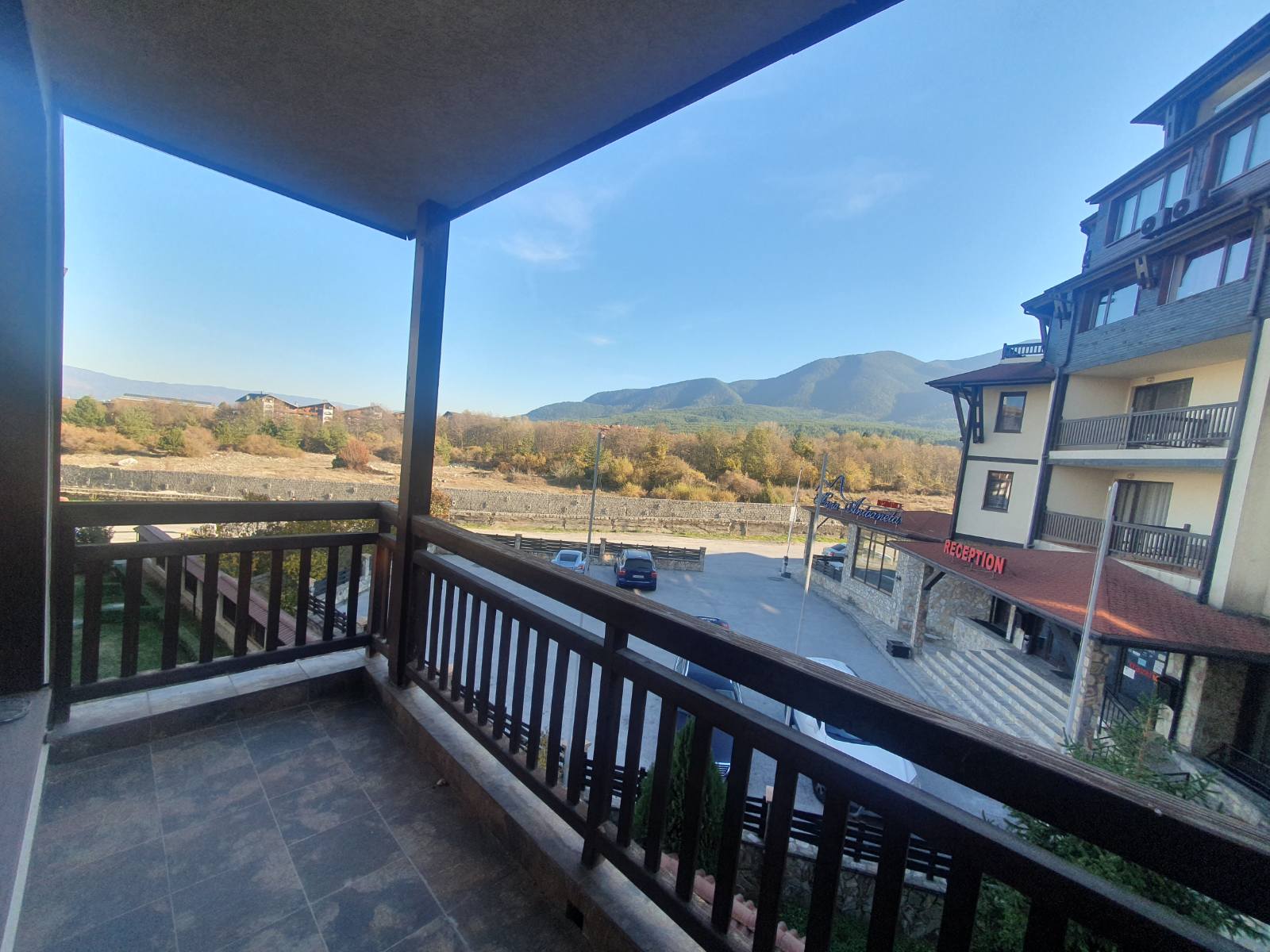 Large two-room apartment 100 m from the ski lift in Bansko - Perfect for investment and vacation!