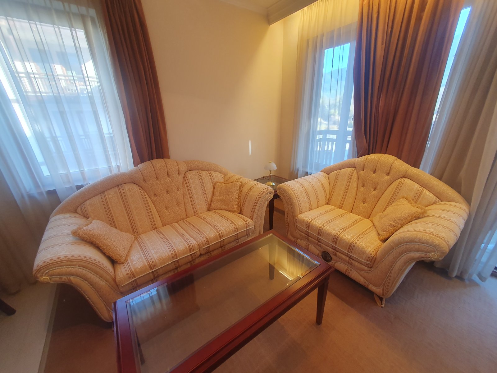 Large two-room apartment 100 m from the ski lift in Bansko - Perfect for investment and vacation!