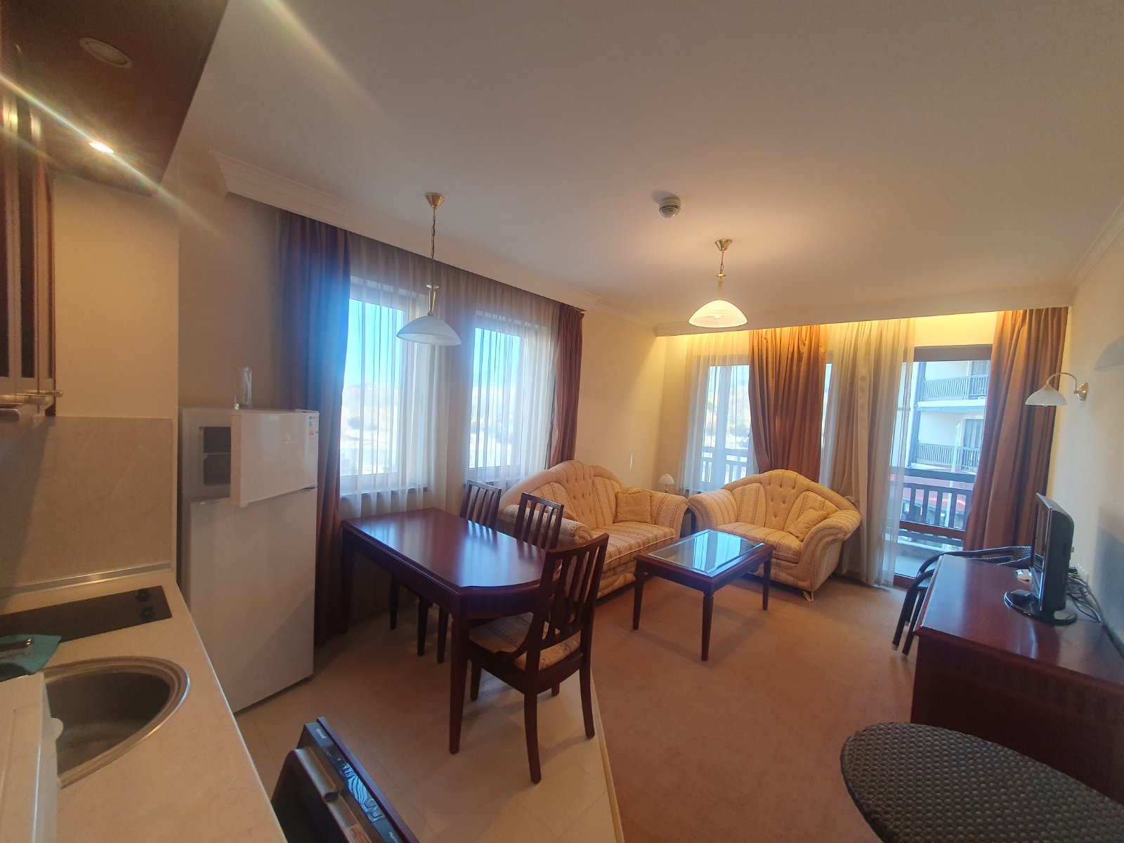 Large two-room apartment 100 m from the ski lift in Bansko - Perfect for investment and vacation!