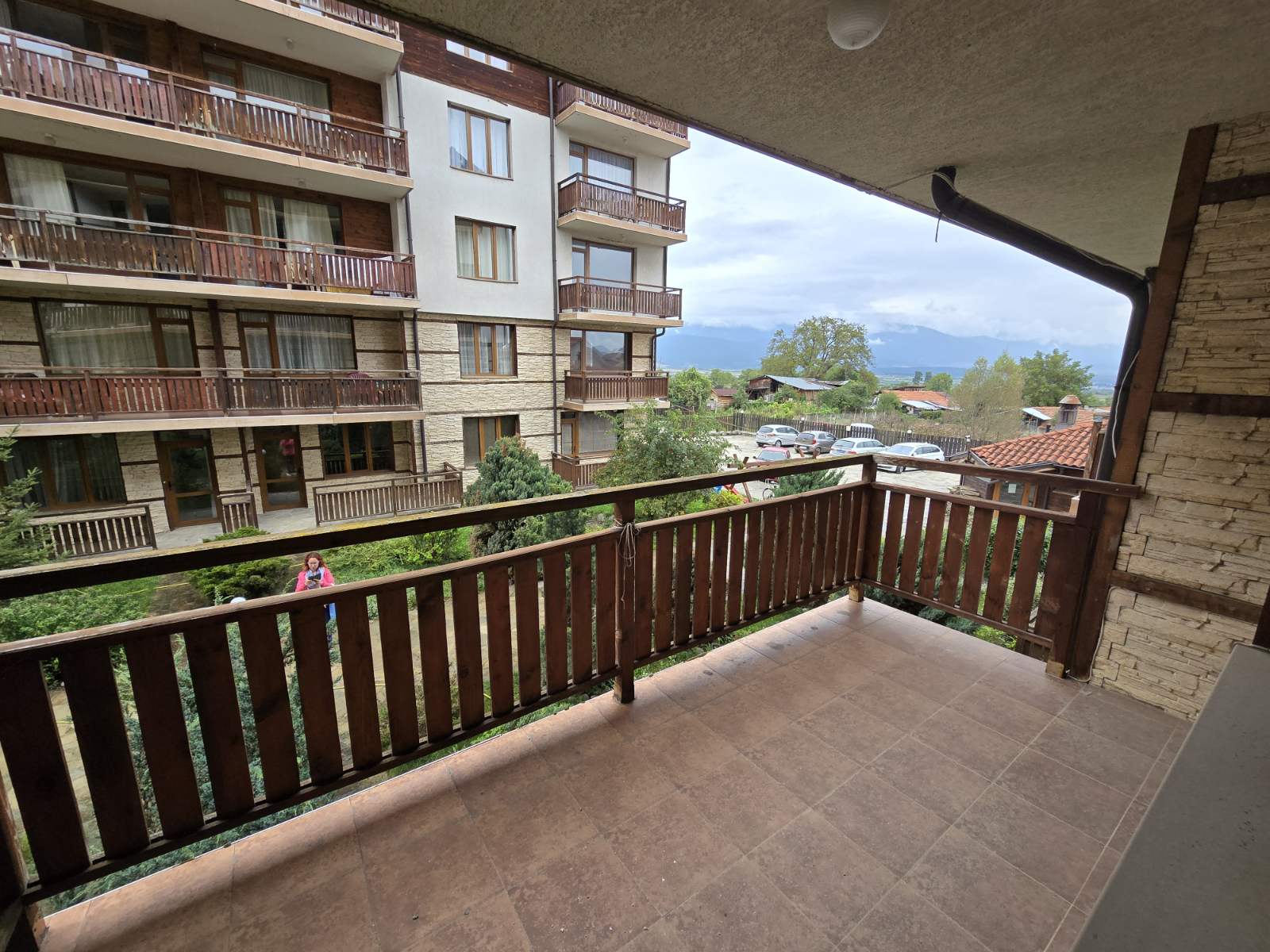 Furnished one-bedroom maisonette for sale in a year-round complex in Bansko