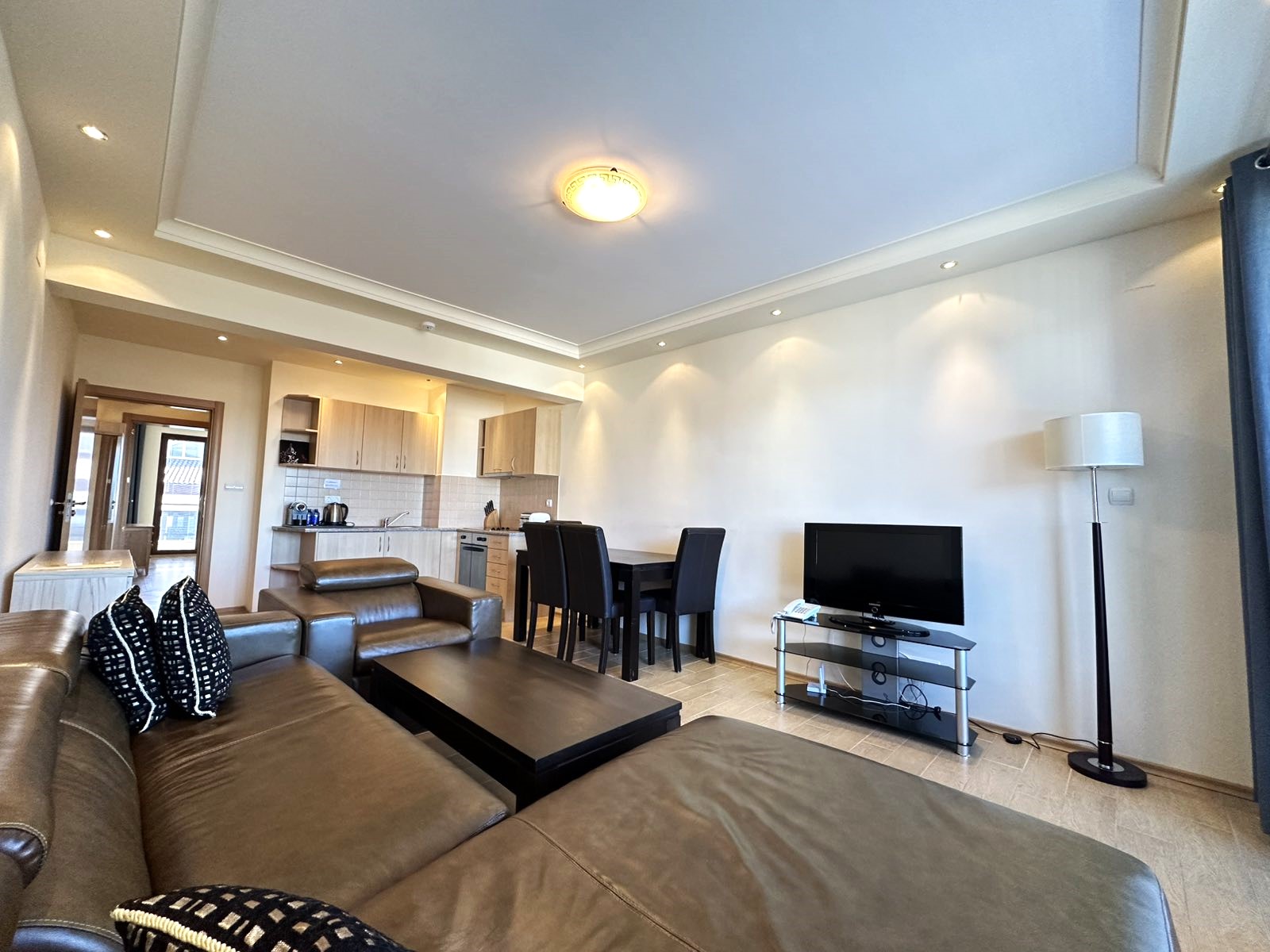 Stylish One-Bedroom Apartment Just Steps from the Lift in Bansko!