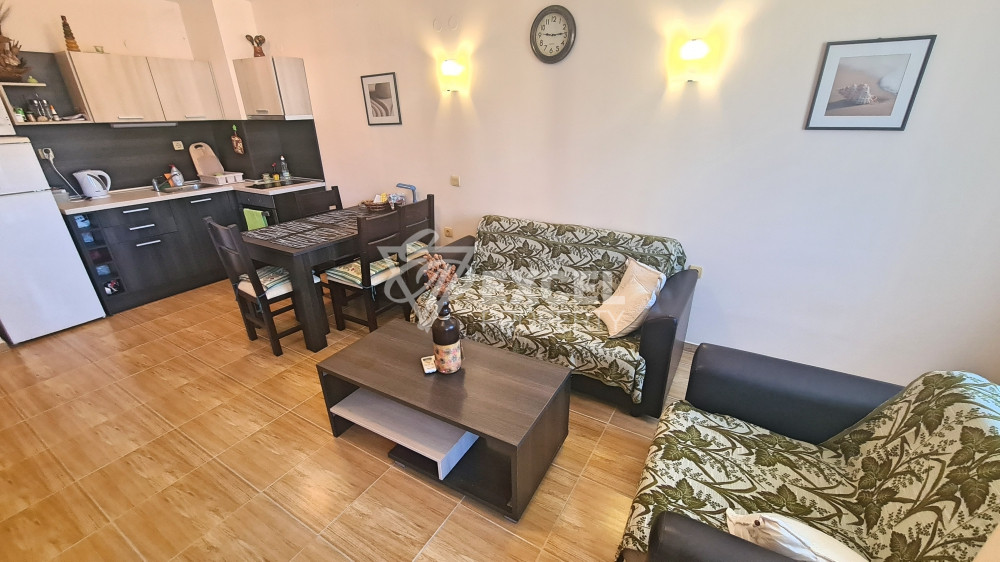 Spacious and beautiful one-bedroom apartment with pool view in Saint Vlas