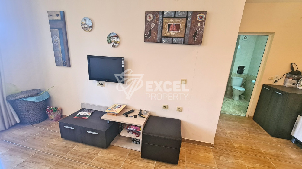 Spacious and beautiful one-bedroom apartment with pool view in Saint Vlas