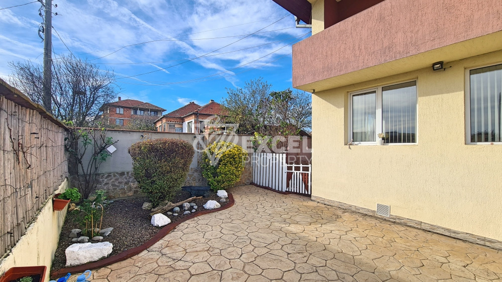 Detached fully furnished house with yard and barbecue
