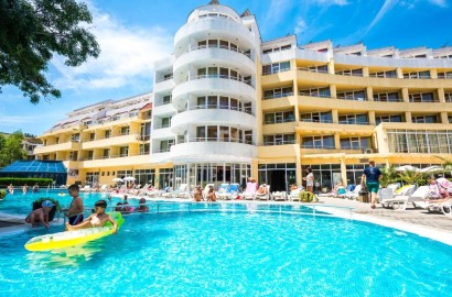 Reduced price! Extremely spacious 1-bedroom apartment on Flower street in Sunny Beach