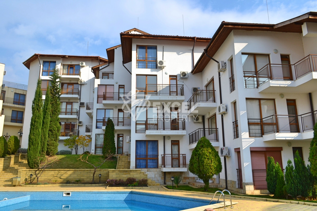 Two bedroom apartment in Sveti Vlas, Compass complex, only 250 m from the sea.