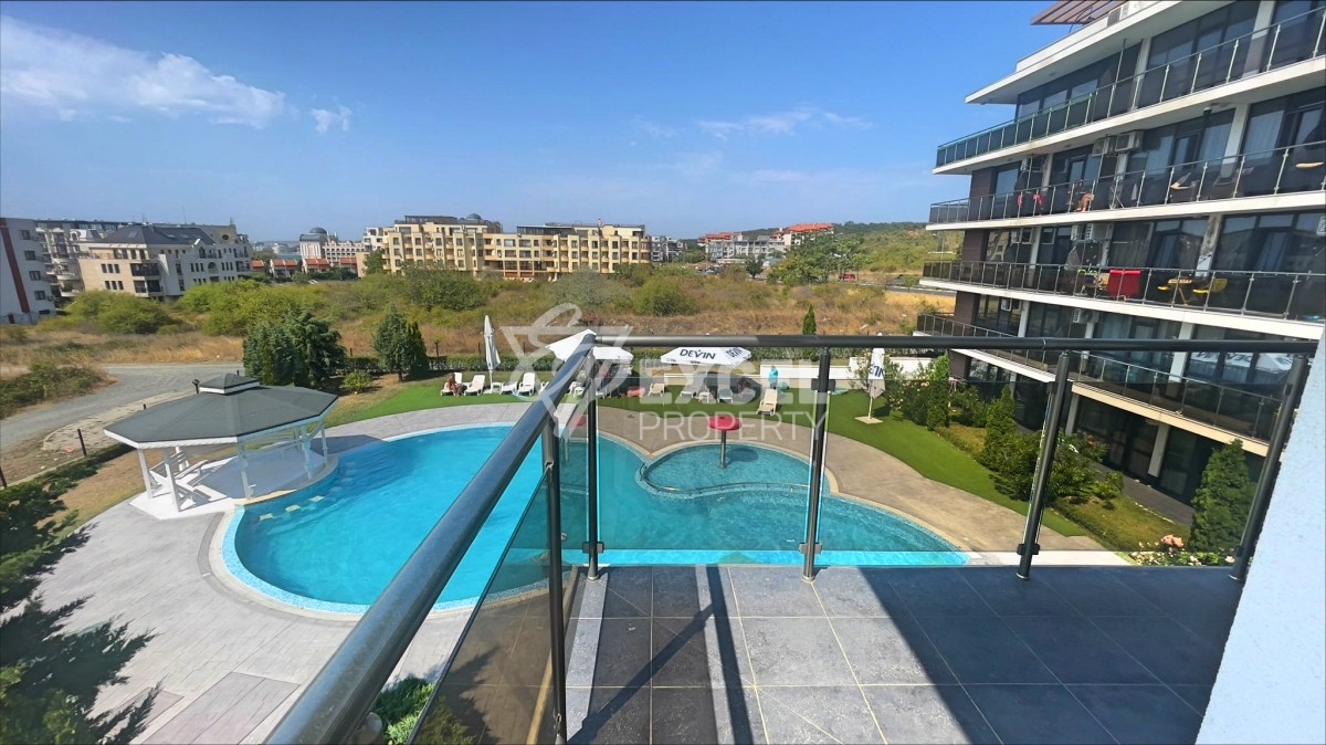 One-bedroom apartment in Sveti Vlas, 500m from the sea.