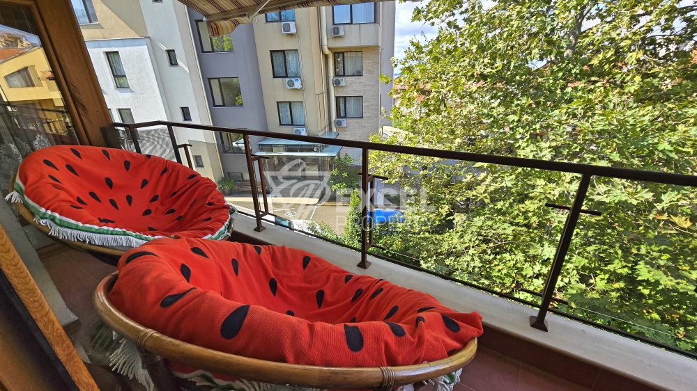 Two-bedroom apartment in Antonia complex, Sveti Vlas – fully furnished, 400 m from the beach