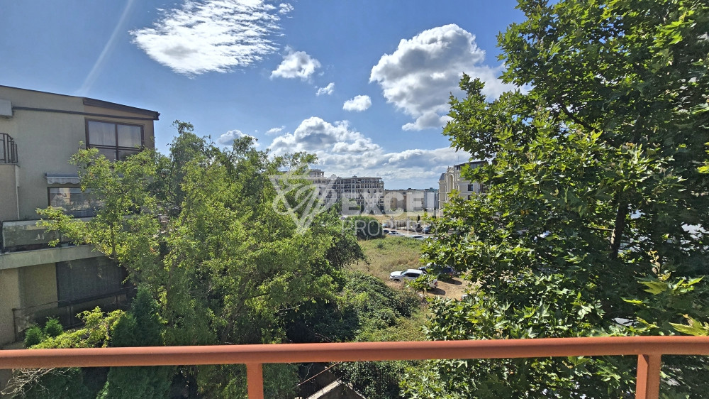 Two-bedroom apartment in Antonia complex, Sveti Vlas – fully furnished, 400 m from the beach