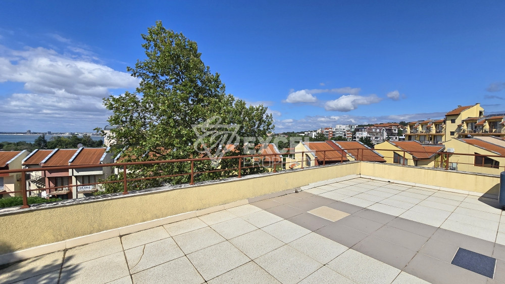 Two-bedroom apartment in Antonia complex, Sveti Vlas – fully furnished, 400 m from the beach