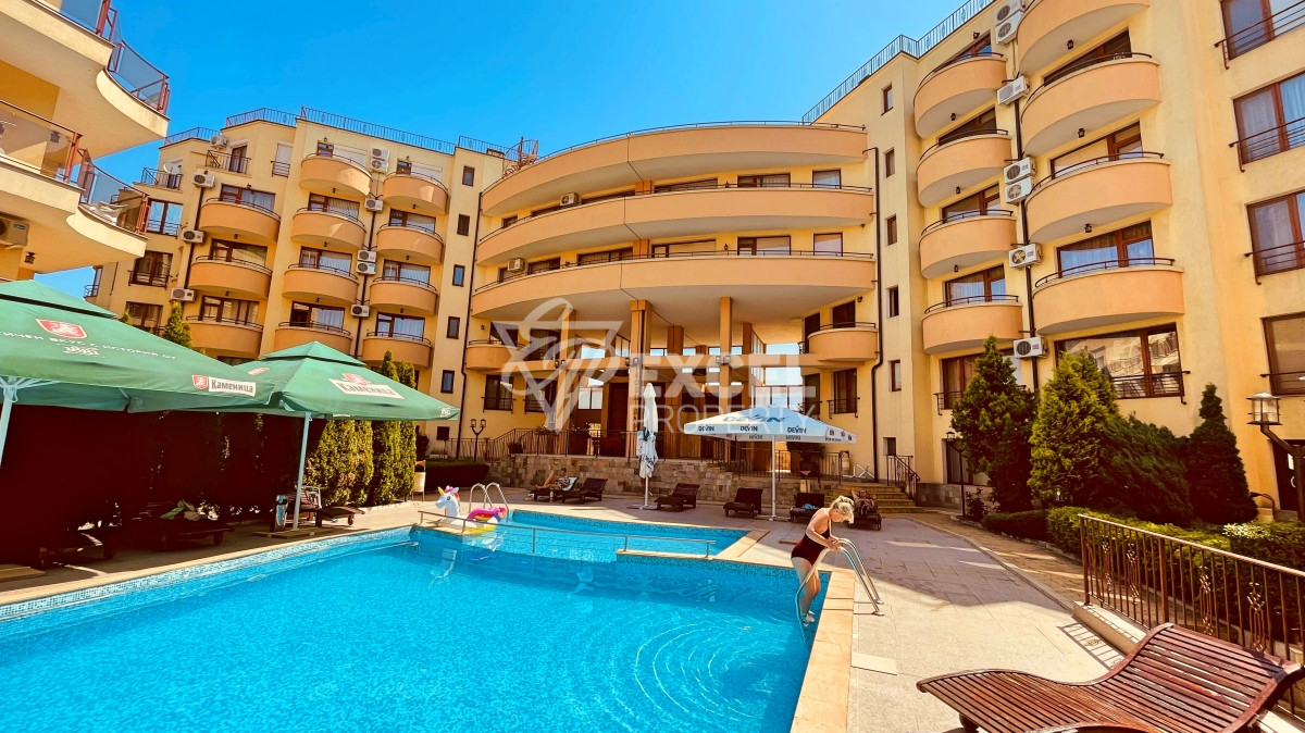 Two-bedroom apartment in Antonia complex, Sveti Vlas – fully furnished, 400 m from the beach