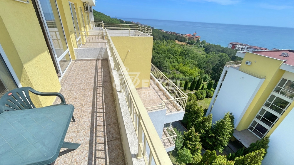 Two bedroom apartment with sea view in Saint Vlas