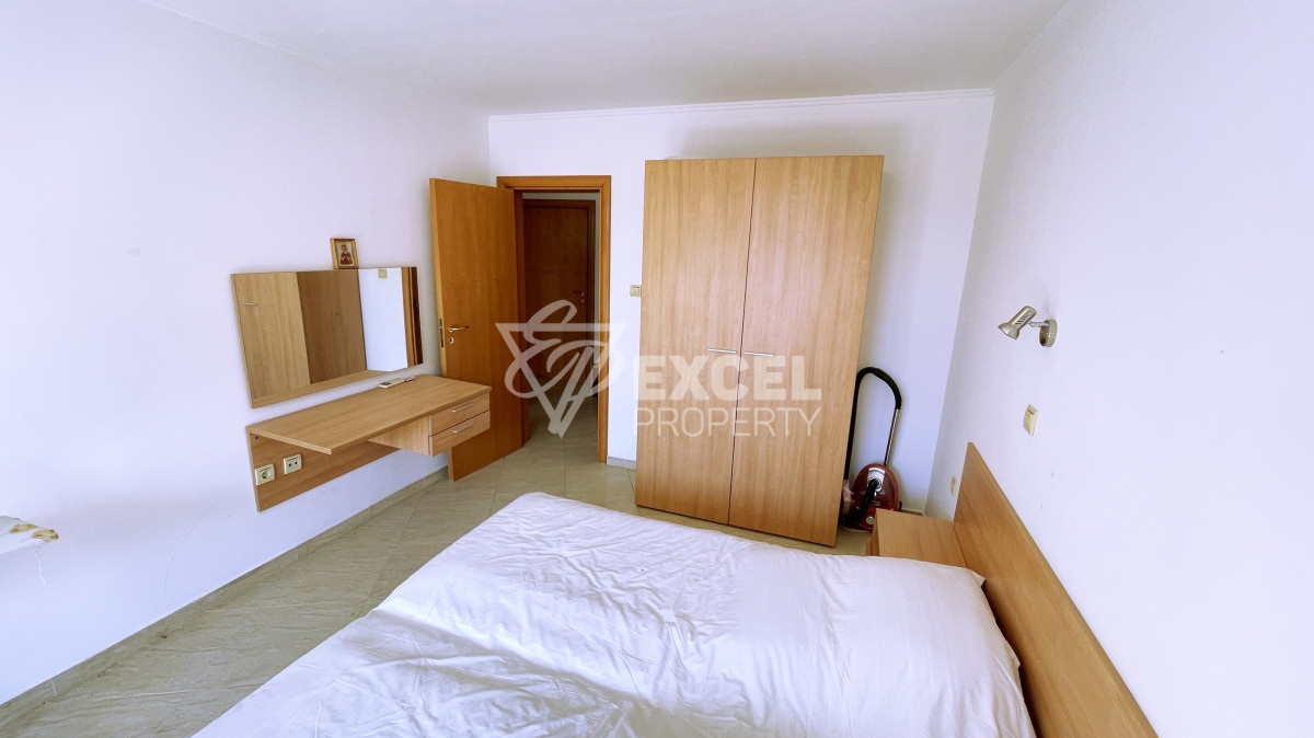 First line apartment in Sveti Vlas with sea view.