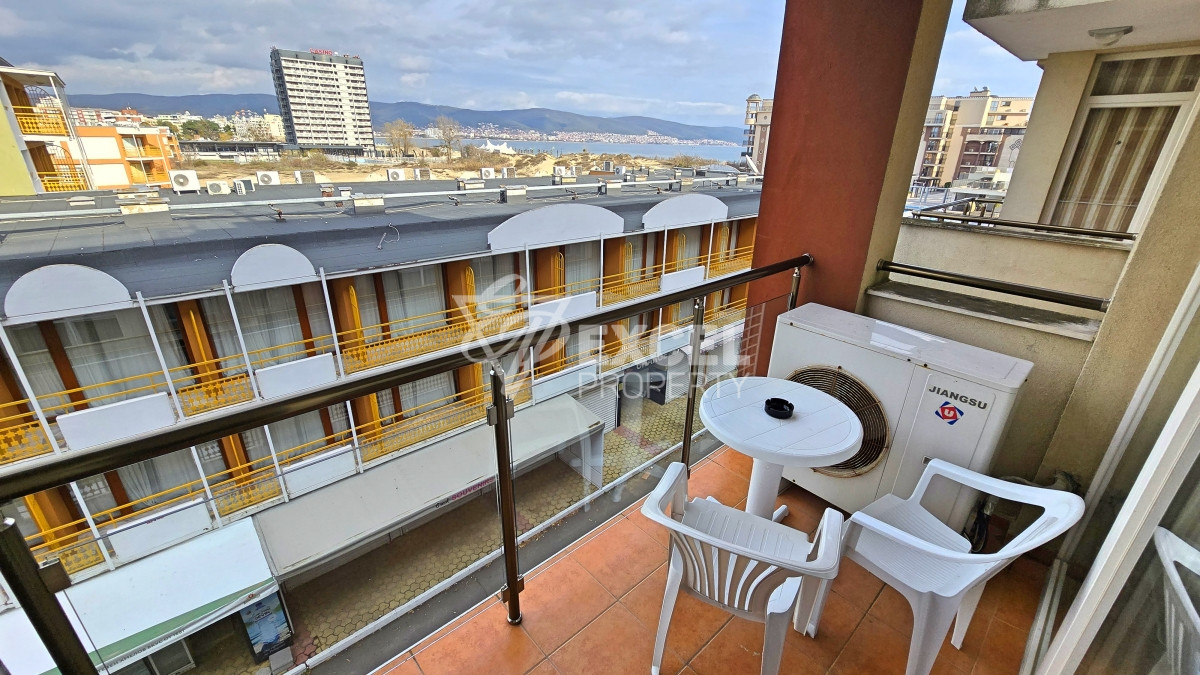 Furnished one-bedroom apartment just meters from the sea in Sunny Beach