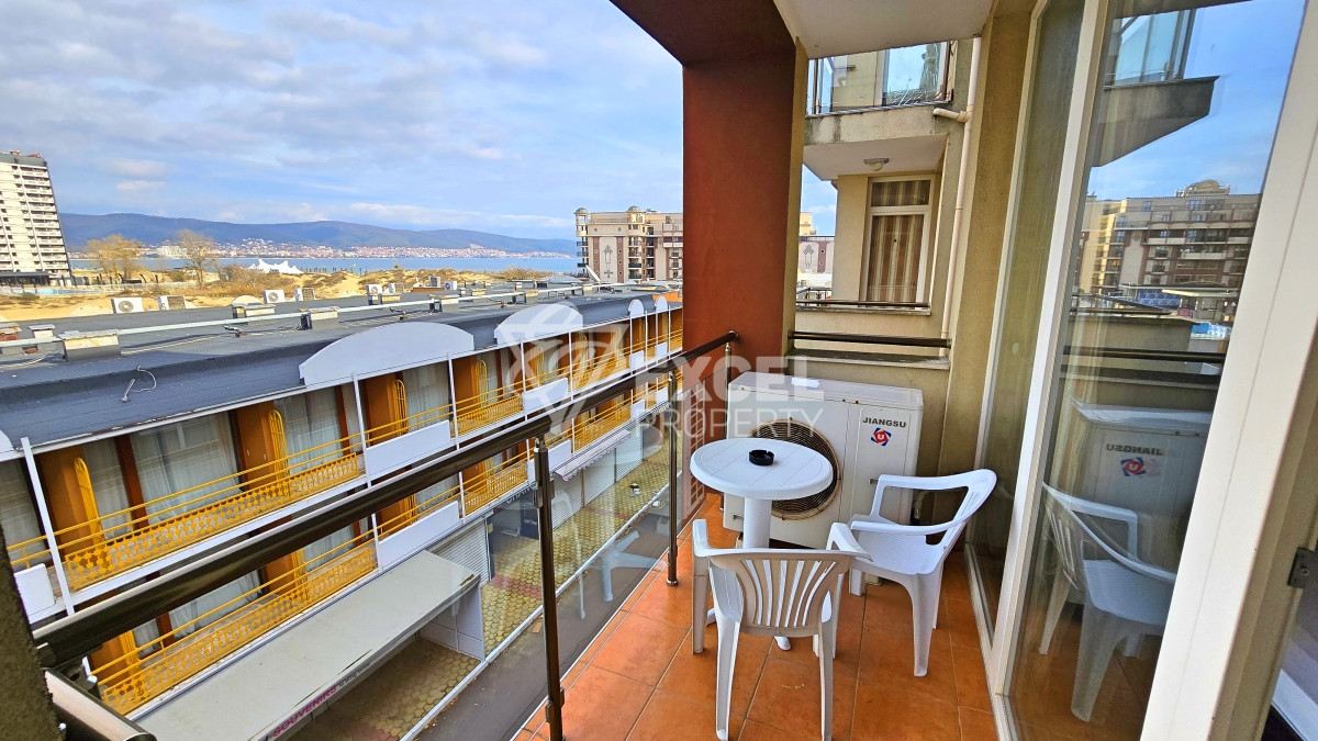 Furnished one-bedroom apartment just meters from the sea in Sunny Beach