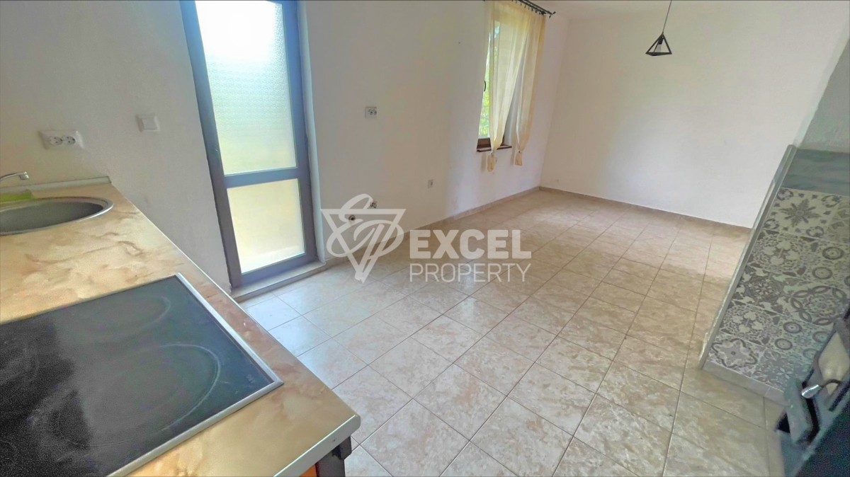 One storey house with two bedrooms in Gorica for sale