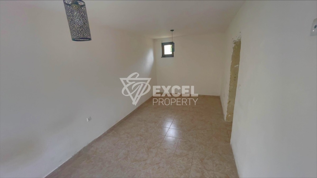 One storey house with two bedrooms in Gorica for sale