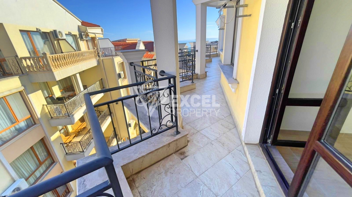 First line one bedroom apartment in Sveti Vlas with sea view.