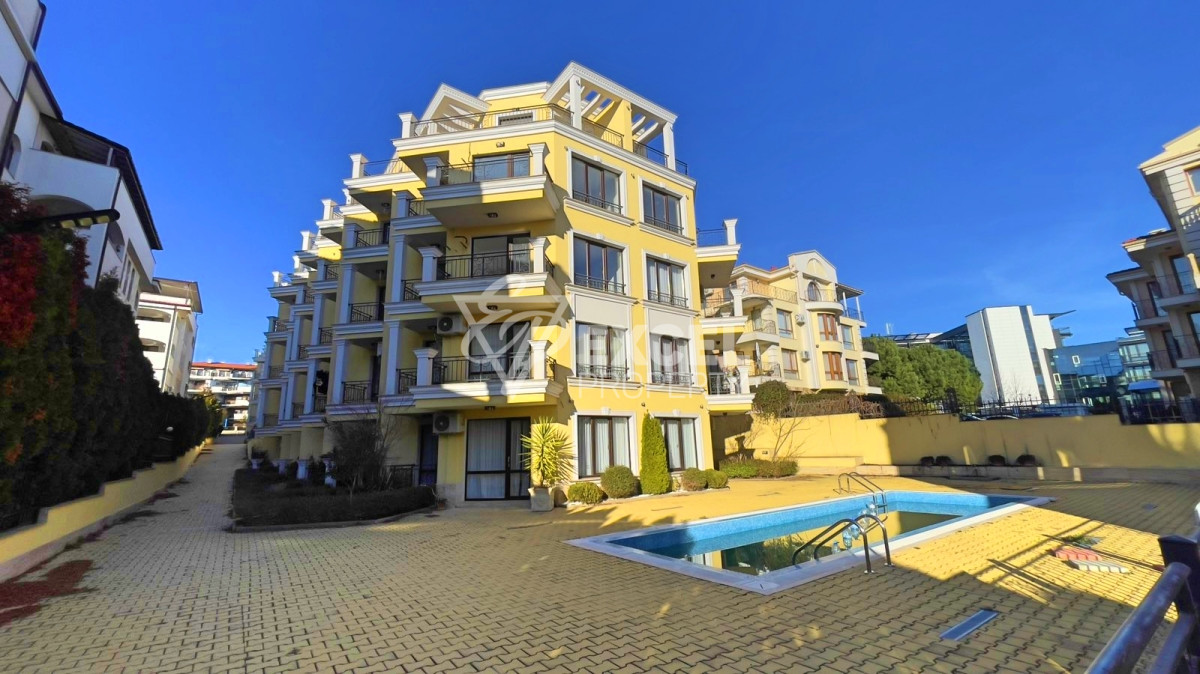 First line one bedroom apartment in Sveti Vlas with sea view.