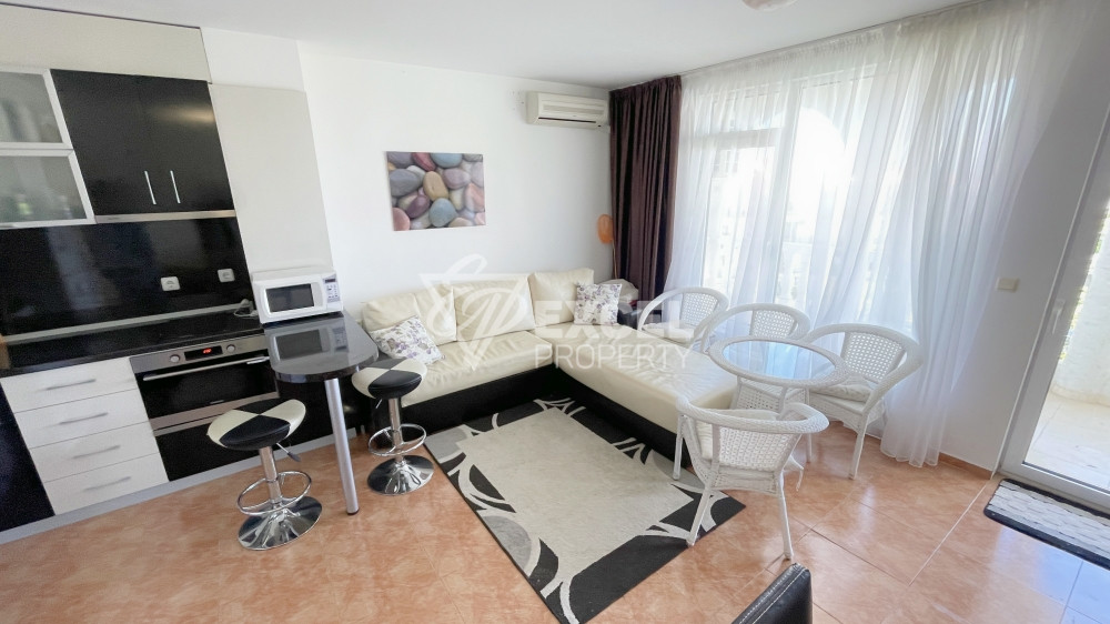 Furnished, two bedroom apartment for sale in Sveti Vlas, 150m from the sea and marina Dinevi