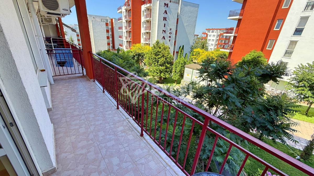 One-bedroom apartment on the first line to the sea in Marina Fort Club
