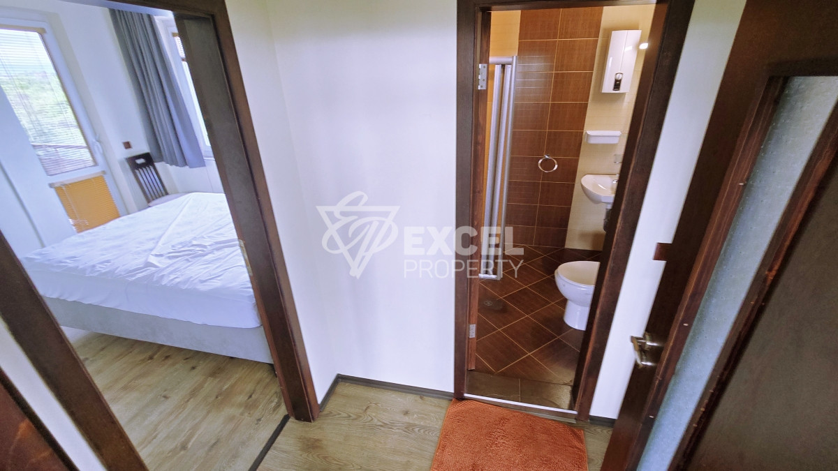 Two-bedroom, furnished apartment in a complex in Ravda with sea views