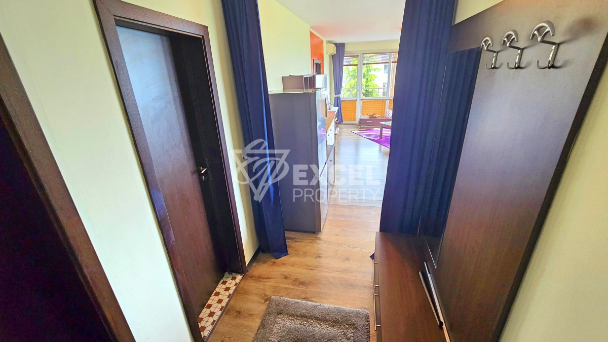 Two-bedroom, furnished apartment in a complex in Ravda with sea views