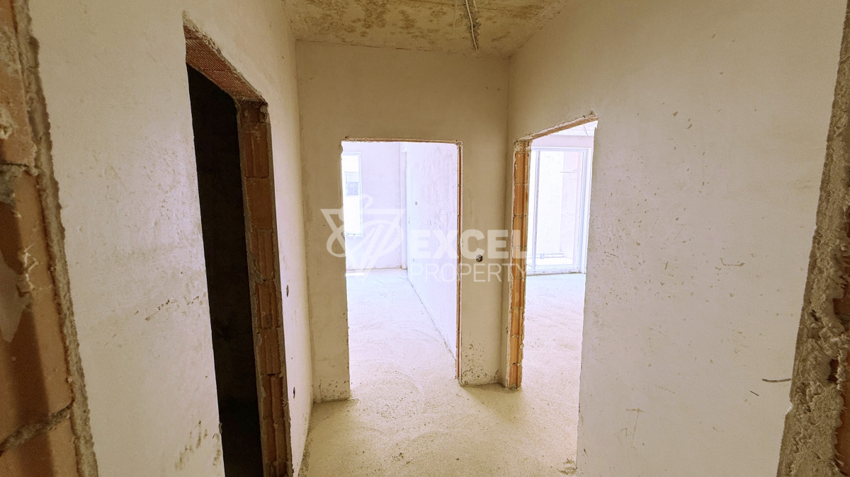 A profitable investment offer in a newly built building in the center of Ravda