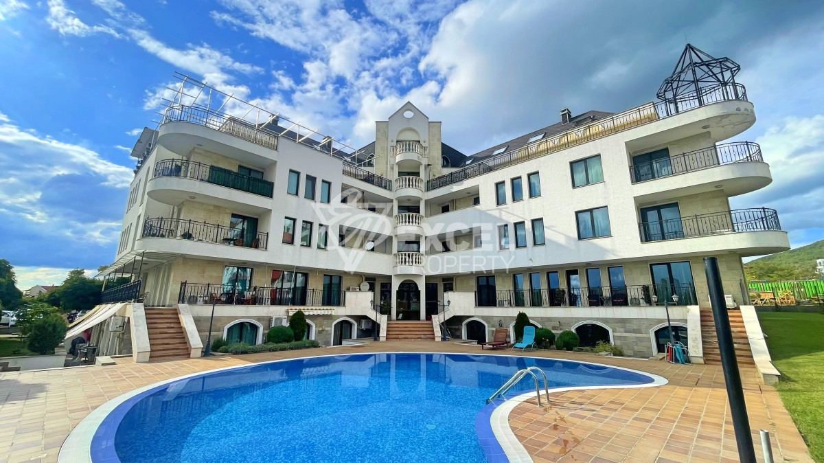 Furnished, one-bedroom apartment for sale in Saint Vlas, 150m from the sea