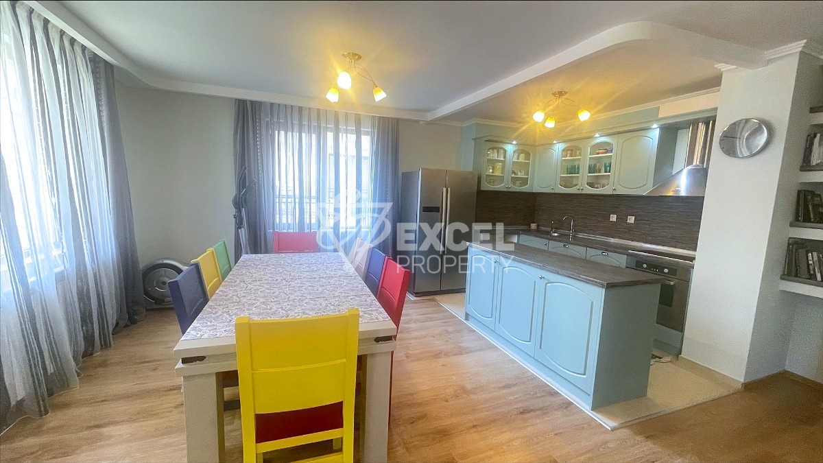 Large apartment in Cherno More district, suitable for a large family