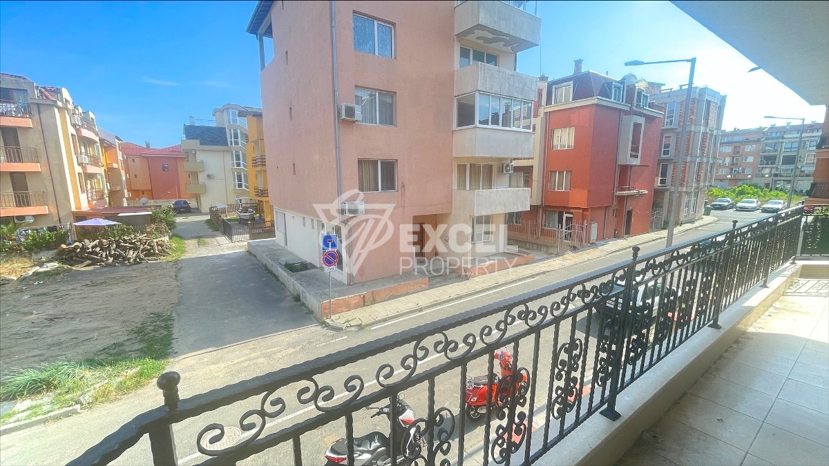 Large apartment in Cherno More district, suitable for a large family